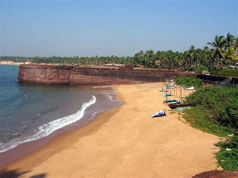 © yndesai / cc by. Detail Candolim Beach Goa India Location Map