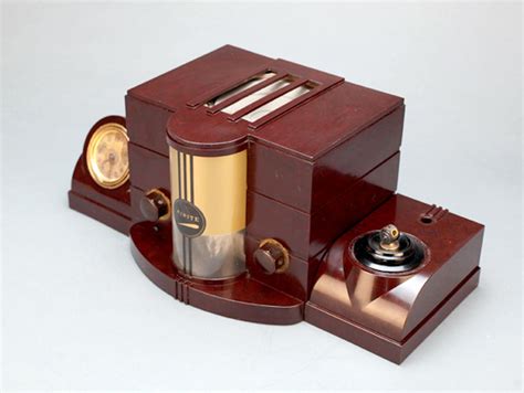 Radio And Desk Set Art Deco Airite Model 3010 Bakelite Tube Radio