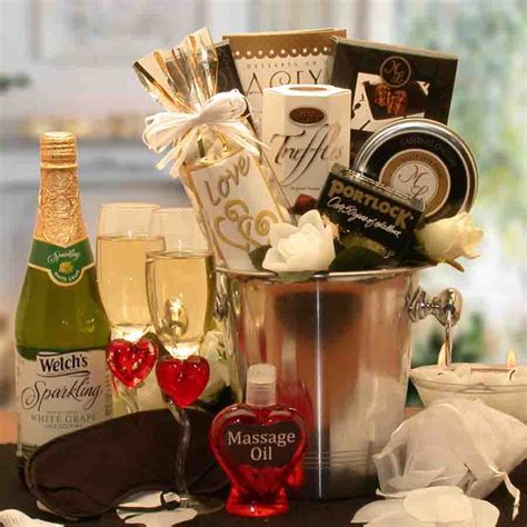 Deluxe Romantic Evening For Two T Basket Couples T Baskets