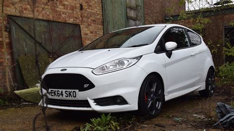 Awesome Ford Fiesta St3 Review Fiesta St Loud Exhaust Driven Youtube