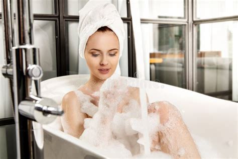 Young Beautiful Red Haired Woman Takes Bubble Bath Stock Image Image Of Enjoyment Pleasure