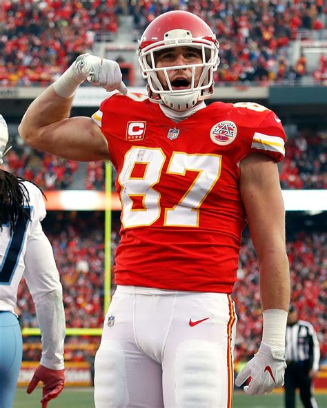 Travis Kelce Might Just Be One Of The Sexiest Nfl Players