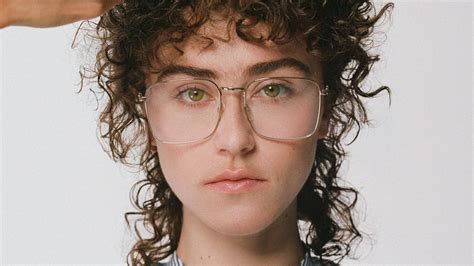 5 Things I Learned When I Got Curly Bangs For The First Time Vogue