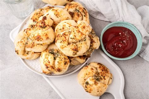 Garlic Knots The Best Recipe For This Simple Savory Side