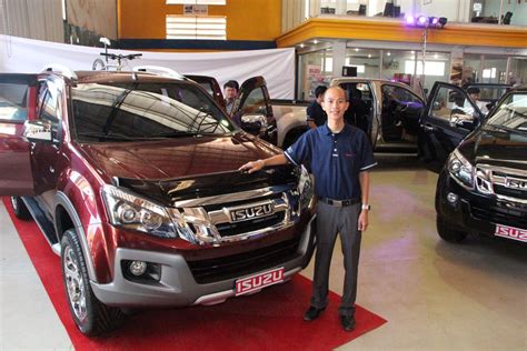 Work Live Laosnew Isuzu Dmax Set To Deliver In The Lao