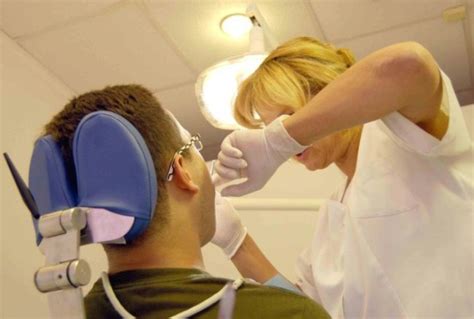 Bezpłatne badania stomatologiczne w Wieluniu Trwają zapisy Wieluń Nasze Miasto