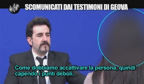 Sconvolgente il racconto di anna che, dopo essere stata violentata da un parente a 12 anni. Le Iene e i ragazzi ex testimoni di Geova cacciati dai ...