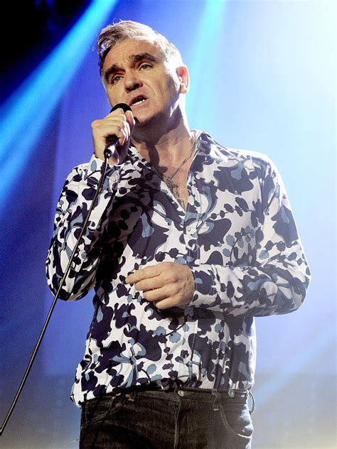 morrissey reveals he s been treated for cancer if i die then i die cancer health music