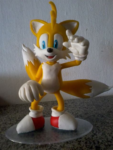 If you enjoy this game then also play games sonic mania edition and super sonic and hyper sonic in sonic 1. Biscuit Aki: Tails (Sonic The Hedgehog)