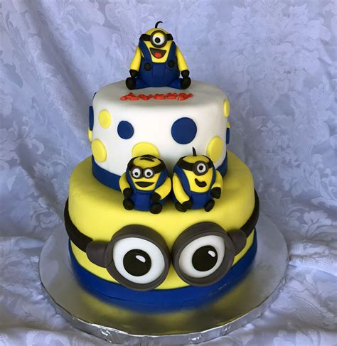 I am not paid by this brand of cake but i like to show you so that you can. Minion Cake Story | Kay Cake Designs | Cake story, Cool ...