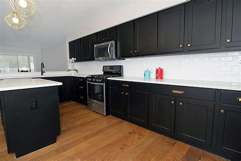 Wood floor kitchen kitchen flooring new kitchen kitchen black kitchen ideas shaker kitchen kitchen layout awesome kitchen kitchen dining. The Rise of Black Kitchen Cabinets - Best Online Cabinets