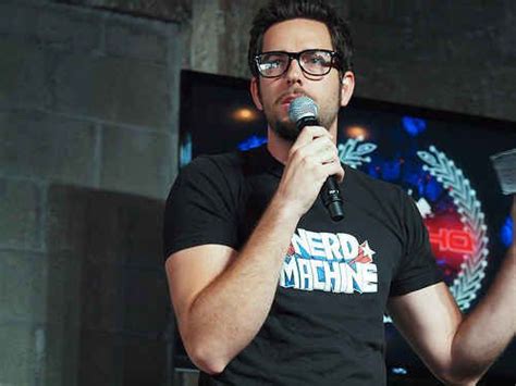 23 Pictures Of Zachary Levi The Most Adorable Nerd On The Planet Zachary Levi American