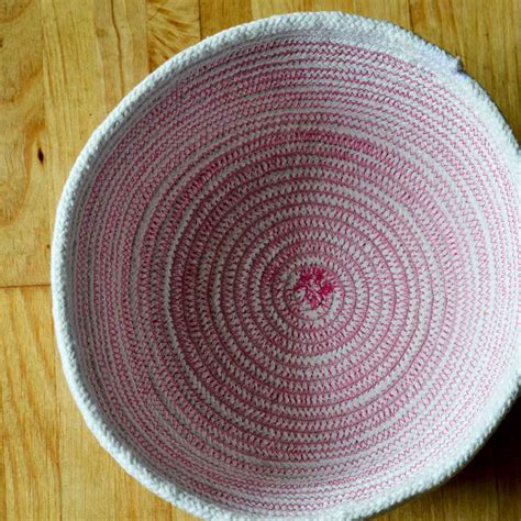 Medium Rounded Rope Bowl Pink Sheep Designs