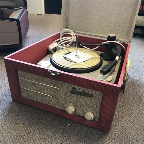 Bestone 1960 Vintage Record Player Audio Gold