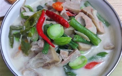 Masukkan santan dan kacau rata supaya ianya tidak berketul. 5 Resep Sayur Lodeh Jawa Paling Enak, Unik Ada yang Pakai ...