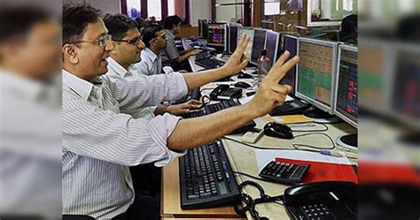 Sensex Today Live 9th Agust 2018 Sensex On New Record Of 38 000 Points And Nifty At 11 470