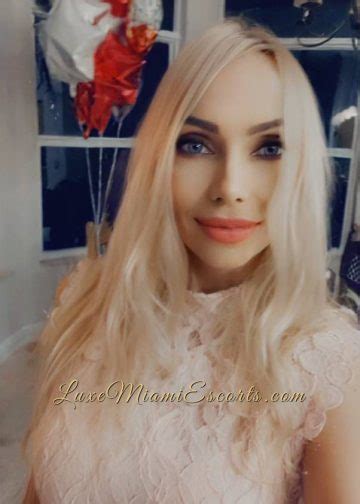 melania blonde escort by luxe miami escorts