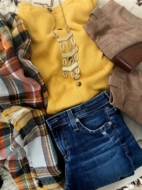 15 Cute And Comfy Fall Outfits Honey Were Home