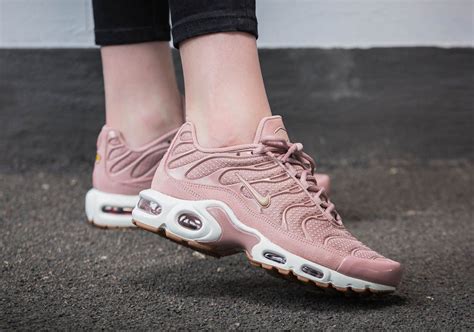 A Pink Colorway Of The Nike Air Max Plus For The Ladies Is On The Way