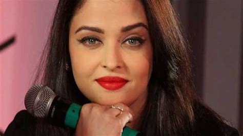 Aishwarya Rai Bachchan To Sing In Jazbaa Youtube