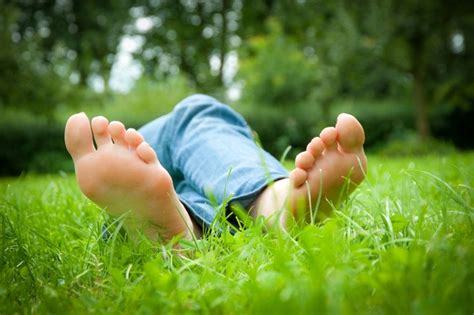 Here Is Why You Should Practice Walking Barefoot Outdoors