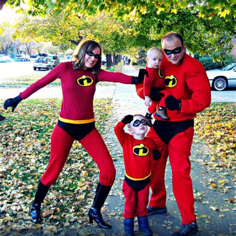 It receives largely positive reviews from critics who praised its animation, voice acting, humor, action sequences, and musical score. Handmade Costumes: DIY Incredibles Costume Tutorial for the whole family! - Andrea's Notebook