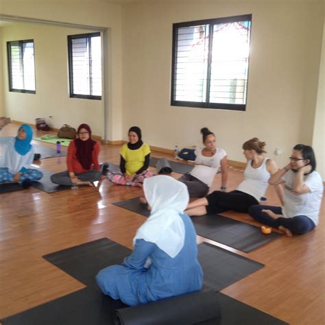 Soft Prenatal Yoga Aparabumi Ids Event Bandung Gentle Birth