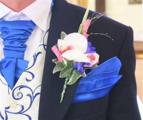 Kerry And Darrens Fabulous Royal Blue And Pink Wedding At The Great Hall
