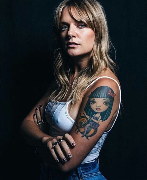 Pin By Lucas Tramonte On Ebba Tove Famous Celebrities Portrait