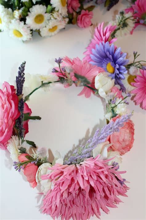 Easy Diy Flower Crowns Sunny Days And Starry Nights