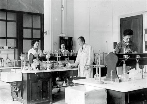 Marie Curie Radioactivity Experiment