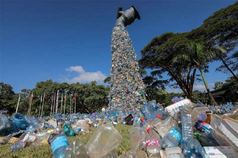 Un Agrees To Create Binding Treaty On Plastic Trash Abs Cbn News