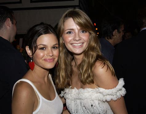 Rachel Bilson Says Shes Confused By The Oc Costar And Ex Bff Mischa