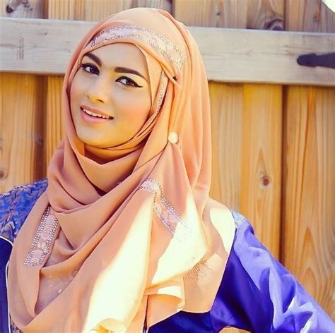 pin by nauvari kashta saree on hijabi queens fashion hijab fashion pretty outfits