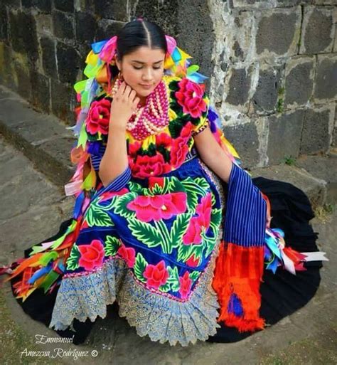 Michoacan Mexico Mujer Mexicana Traje Tipico De Michoacan Moda De