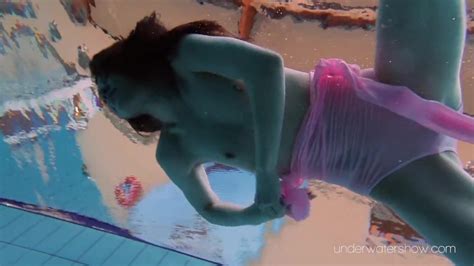Enjoy Roxalana Underwater Naked In Pool Starring Underwater Show Free