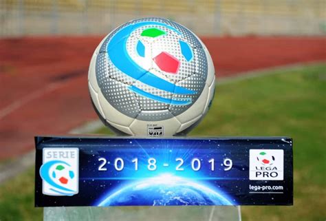 Sono 27 le formazioni che giocheranno i playoff promozione, vi parteciperanno le classificate dal 2° al 10° posto dei rispettivi gironi (a, b, c). Serie C - La griglia playoff definitiva dei primi due ...