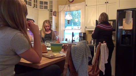 Girls Chatting In Kitchen Youtube