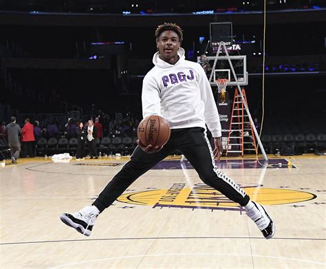 Who Is Bronny James 1 Million Followers On Instagram Say Hes Making A