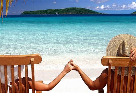Couple Relaxing On The Beach Wallpapers Hd | Background Wallpaper Gallery