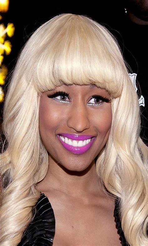 Nicki Minaj Bright Lipstick Celebrities Style