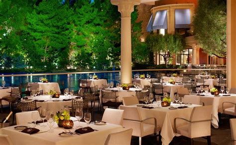 The Restaurants With The Best Views In Las Vegas Eater Vegas Paris