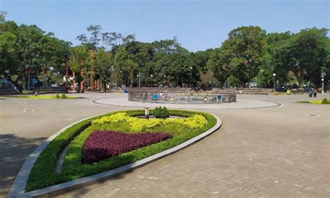 Alun Alun Kota Malang Tempat Rekreasi Favorit Untuk Liburan Keluarga