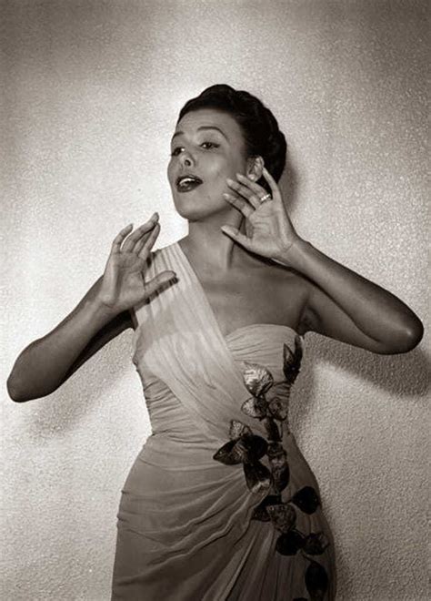 Nude Pictures Of Lena Horne Demonstrate That She Is A Gifted