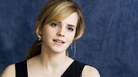Beautiful Emma Watson English Actress Celebrity Wallpaper 023