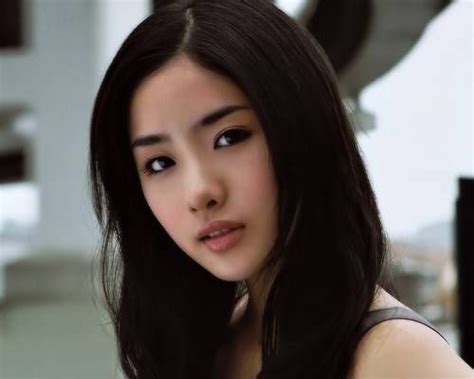 satomi ishihara is a japanese actress who has stood out on japanese television japonesa