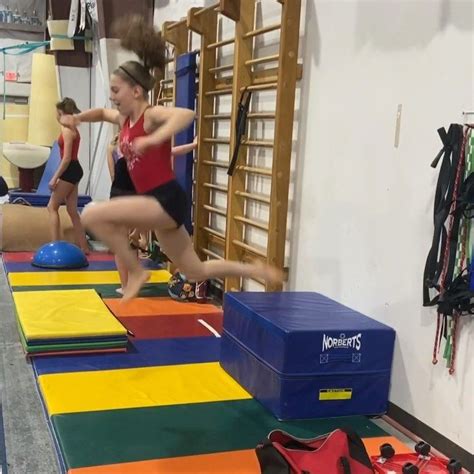 Bailies Gymnastics On Instagram “getting Knees Up For Those Runs Thanks Annikarose10 For