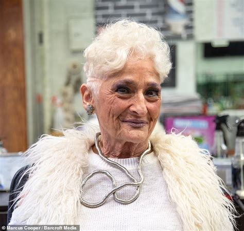 Tinder Gran 83 Who Says She Is A Cougar By Default Is Quitting The Dating App To Find One
