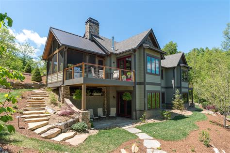 Craftsman Home Designed For The Mountains Of Western North Carolina