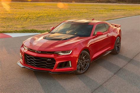 Chevrolet Camaro Zl Coupe Review Trims Specs And Price Carbuzz